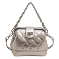 Sac docteur argenté matelassé avec poignée chaîne et fermoir pivotant style chic - 17*14*9 / Argenté