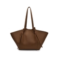 Dunkelbraune Shopper-Tasche mit Flügel-Design und Litschi-Struktur auf weißem Grund - Braun