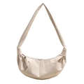 Bolso de hombro croissant blanco crema en cuero suave con diseño de media luna plisada - Blanco Roto