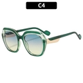 Occhiali da sole oversize verde traslucido con lenti sfumate blu-giallo modello C4 - Montatura Verde Lenti Verde Giallo