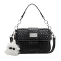 Zwarte geweven crossbodytas met zilveren kettinghandvat en witte pluche monsterbedel - Zwart (Met Pluche Hanger)