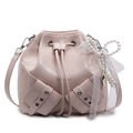 Sac seau rose avec cordon de serrage, nœud en perles, dentelle et détails argentés - Rose Avec Nœud Perles Cœur