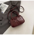 Borsa bowling retrò bordeaux con fiocco in pelle e tracolla regolabile rimovibile - Rosso Vino Senza Pendente