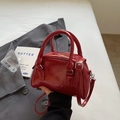 Mini sac bowling rouge verni avec poignées et bandoulière réglable pratique - Sans Pendentif / Bordeaux