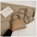 Korean minimalist pebbled leather crossbody shell handbag, elegant daily commuter small bag. - No Pendant / Khaki