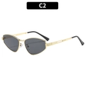 Cat-eye zonnebril met goudkleurig metalen montuur en donkergrijze lenzen, model C2 - Gouden Frame Grijze Lens
