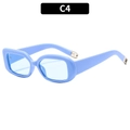 Retro-Sonnenbrille in Hellblau mit rechteckigem Rahmen und silbernen Details - Blauer Rahmen Blaue Gläser (C4)