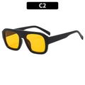 Lunettes de soleil carrées avec monture noire épaisse et verres teintés jaunes - Monture Noire Verres Jaunes