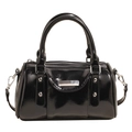 Minimalistische glänzende schwarze Zylindertasche mit silbernen Details und Griffen - Schwarz