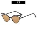 Cat-Eye-Sonnenbrille mit schwarzem Metallrahmen und dunkelbraunen Gläsern Modell C2 - C2-Gold Tee