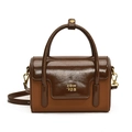 Schicke zweifarbige quadratische Tasche aus braunem Lack- und Mattleder mit Gold-Logo - Braun