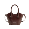 Minimalistische dunkelbraune Handtasche aus glänzendem Lackleder mit wellenförmigem Rand - Braun