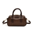 Bolso Boston retro marrón oscuro de cuero encerado con elegantes detalles metálicos - Café Claro