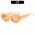 Lunettes de soleil orange forme nuage avec monture festonnée et branches ondulées C5 - Thé Gelée