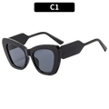 Occhiali da sole cat-eye con montatura nera lucida e lenti grigie scure, modello C1 - Montatura Nera Lenti Grigie
