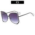 Occhiali da sole oversize in metallo nero con lenti viola sfumate e dettaglio perla - Montatura Nera Doppia Lente Grigia