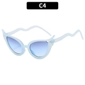 Lunettes de soleil œil-de-chat, monture bleue translucide et verres dégradés - Monture Bleu Gelée Verre Dégradé Bleu
