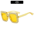 Vintage Kinder Sonnenbrille in Gelb mit quadratischem Rahmen und doppelter Strassreihe - Transparent Gelber Rahmen Gelbe Linse
