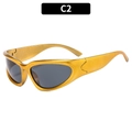 Gafas de sol punk Y2K con montura envolvente oro mate y lentes gris oscuro modelo C2 - Montura Amarilla Lentes Grises