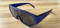 Gafas de sol deportivas envolventes con montura azul y lentes grises oscuras - Montura Azul Lentes Grises