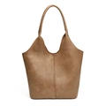 Bolso tote grande de piel sintética camel oscuro con costuras geométricas y asas largas - Caqui