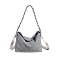 Borsa tote minimalista in PU grigio testurizzato con tracolla a catena argentata - Trama Denim (6156) / Azzurro