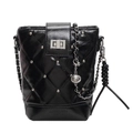 Bolso cubo acolchado negro con tachuelas plateadas y cadena con bola metálica - Negro