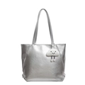 Silberne Metallic-Tragetasche für Damen mit süßem weißen Wolken-Anhänger und Trägern - Silber
