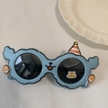 Kids cloud-shaped sunglasses in light blue with cartoon cat and party decorations - Blue