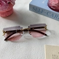 Randlose Sonnenbrille mit lila Verlaufsgläsern und geometrischen Gläsern in Gold - Altrosa