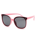 Lunettes de soleil polarisées enfant en silicone rose avec rivets et verres noirs - Rose