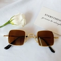 Lunettes de soleil rétro carrées pour enfants avec monture dorée et verres bruns - Monture Dorée Verres Ambrés