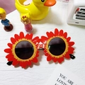 Zonnebloem zonnebril voor kinderen in rood en geel frame met ronde zwarte glazen - Rood