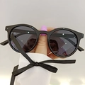 Occhiali da sole rotondi per bambini neri con montatura effetto gelatina per spiaggia - Nero