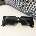 Retro square thick-frame sunglasses in glossy black with dark gray polarized lenses - Adult Black
