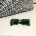 Lunettes de soleil carrées rétro avec monture verte translucide et verres gris foncé - Vert Enfant