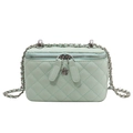 Sac boîte matelassé vert menthe avec bandoulière chaîne et pendentif fleur argenté - Grand / Vert Menthe