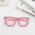 Vista dall'alto di occhiali da sole rosa oversize con decorazioni di lusso in strass - Rosa Trasparente