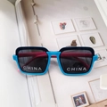 Kids square color-block sunglasses in black and pink with China logo on dark gray lenses - Light Blue