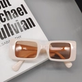 Lunettes de soleil rectangulaires crème avec verres ambrés et détails en strass - Blanc Cassé Champagne