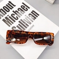 Retro rectangle sunglasses in brown tortoise pattern with dark brown UV400 lenses - Tortoise Shell