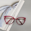 Cat-eye glasses frame with translucent reddish-brown TR90 and golden metal temples - Transparent Dark Tea