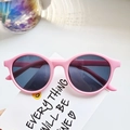 Oval jelly-colored polarized kids sunglasses with matte pink frames and dark grey lenses - Light Pink