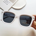 Toddler fashion sunglasses in white square frame with gold star and UV400 lenses - Porcelain White