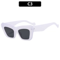 Occhiali da sole retrò cat eye con montura bianca e lenti grigio scuro, variante C3 - Montatura Bianca Lente Grigio Scuro
