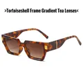 Square tortoiseshell sunglasses with gradient tea lenses and crocodile texture temples - Leopard Frame Gradient Tea Lens