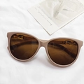 Schicke teefarbene Oversize-Sonnenbrille mit goldener Metallverzierung am Rahmen - Khaki