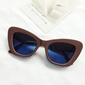 Occhiali da sole vintage gatto con montatura marrone e lenti blu scuro per donne - Marrone