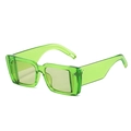 Retro-Sonnenbrille mit quadratischem Rahmen in transparentem Grün und breiten Bügeln - Grüner Rahmen / Grüne Gläser