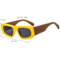 Gafas de sol rectangulares retro con montura amarilla y patillas translúcidas - Amarillo